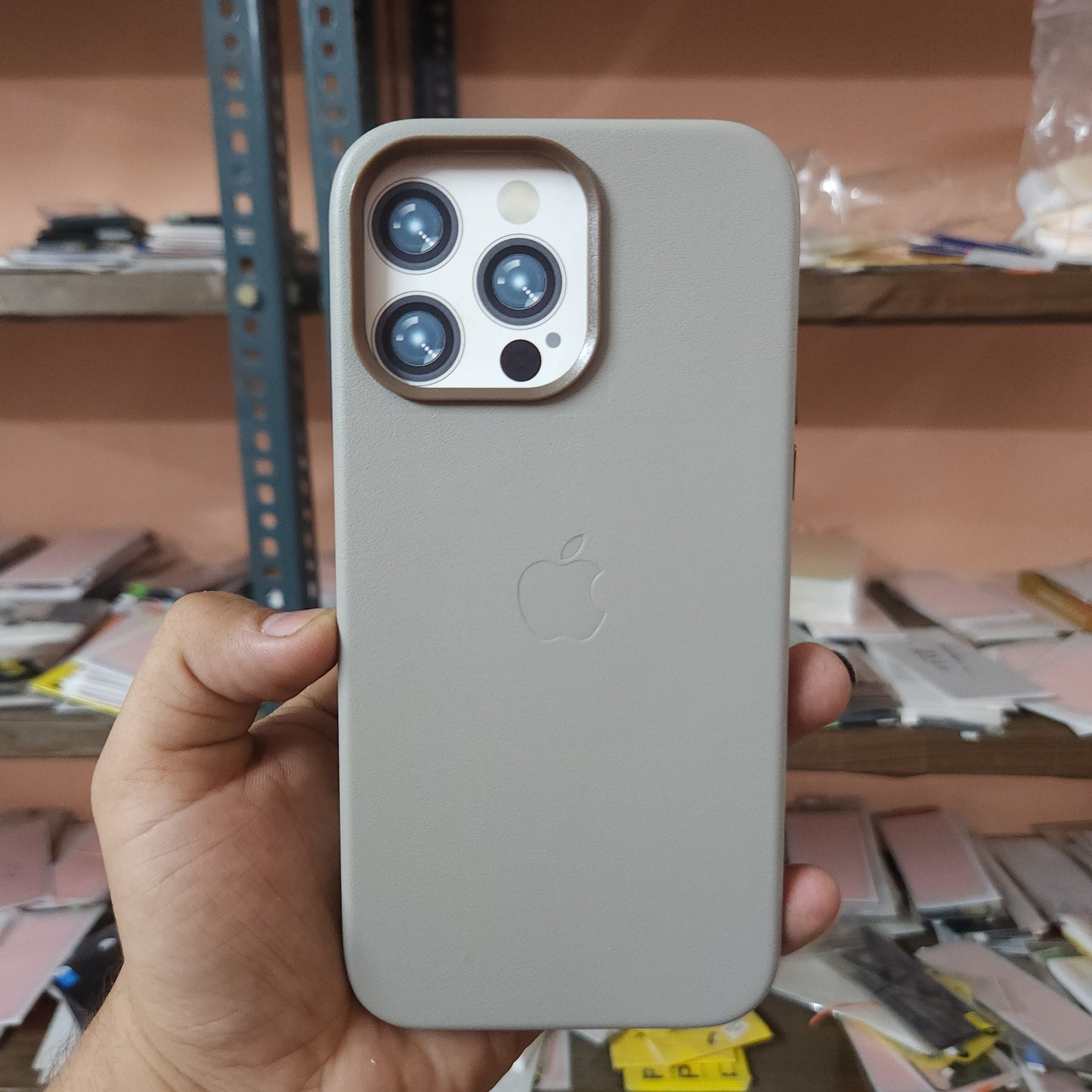 iPhone 14 Pro Leather Case with Camera Protection - Titanium Grey