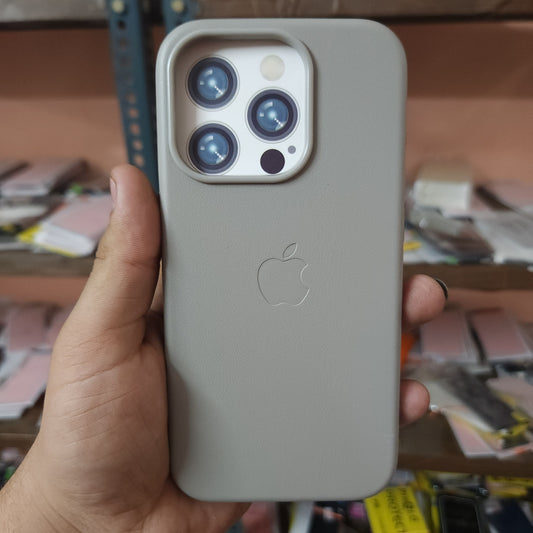 iPhone 15 Pro Leather Case with Magsafe