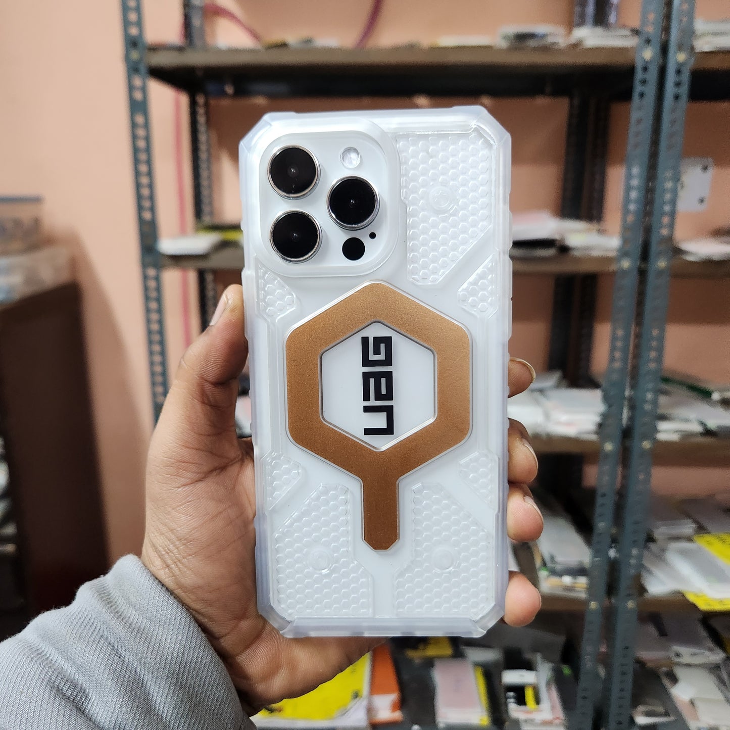 iPhone 16 Pro UAG Pathfinde Magsafe Clear Case - Desert Brown
