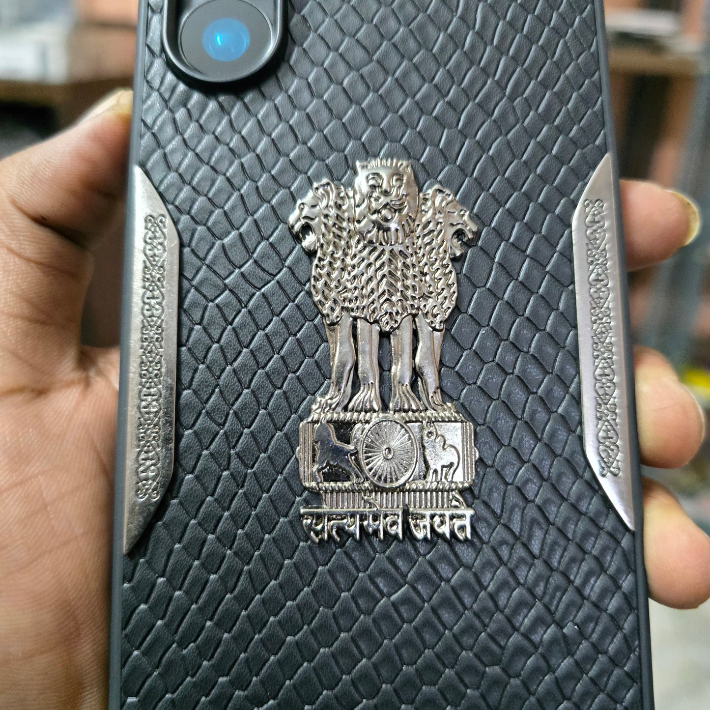 Samsung Galaxy S25 Ultra "Satyamev Jayate" Case with "Ashok Chinh"