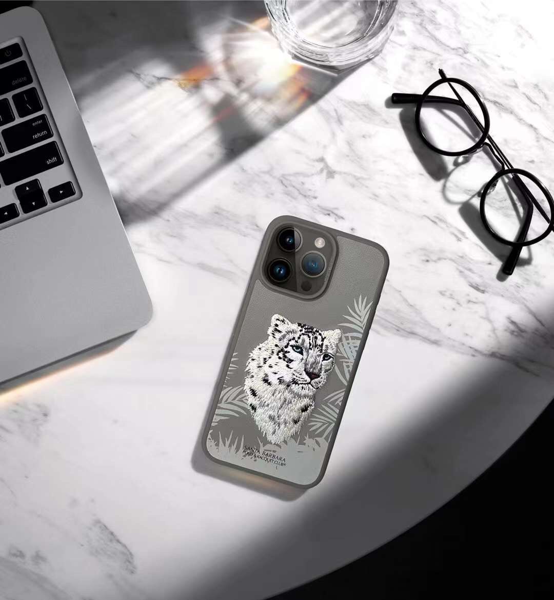 iPhone 15 Plus Santa Barbara Snow Leopard Embroidery Case Cover - Grey/Black