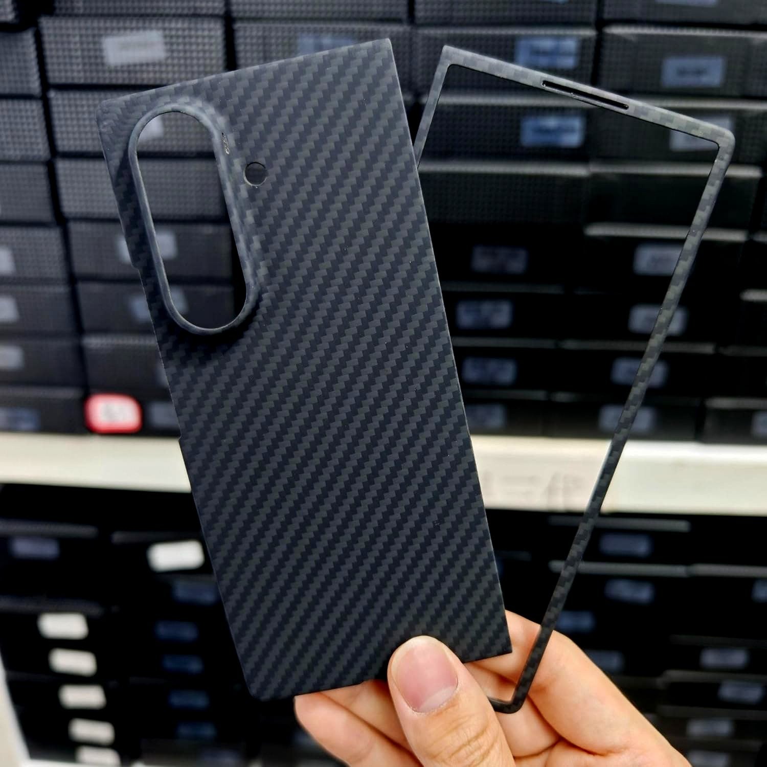 Samsung Galaxy Z Fold7 Carbon Case, 0.8mm Ultra Thin Carbon Fiber Kevlar 1500D Case with Magsafe & Front Glass