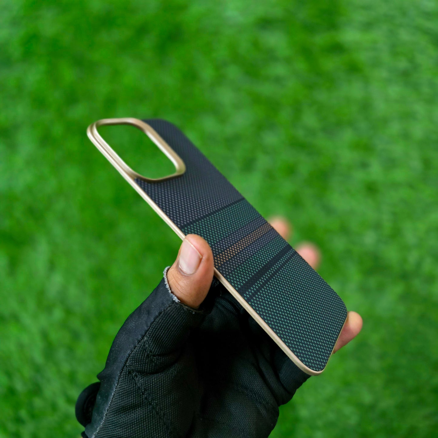 iPhone 16 Pro MagSafe Carbon Texture Back Panel - Green