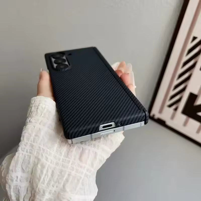 Samsung Galaxy Z Fold7 0.6mm Thin Carbon Fiber Kevlar Case with Magsafe and Magnetic Hinge Protection - Black (Only Back)
