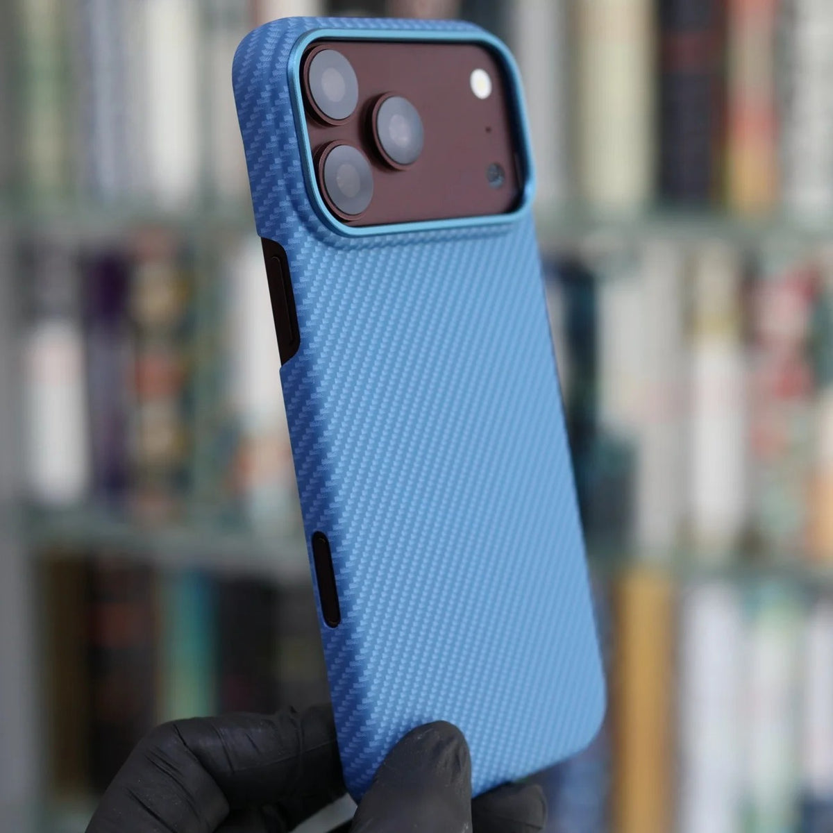 iPhone 18 Pro Carbon Case, 600D Carbon Fiber Texture Hard PC with Magsafe - blue