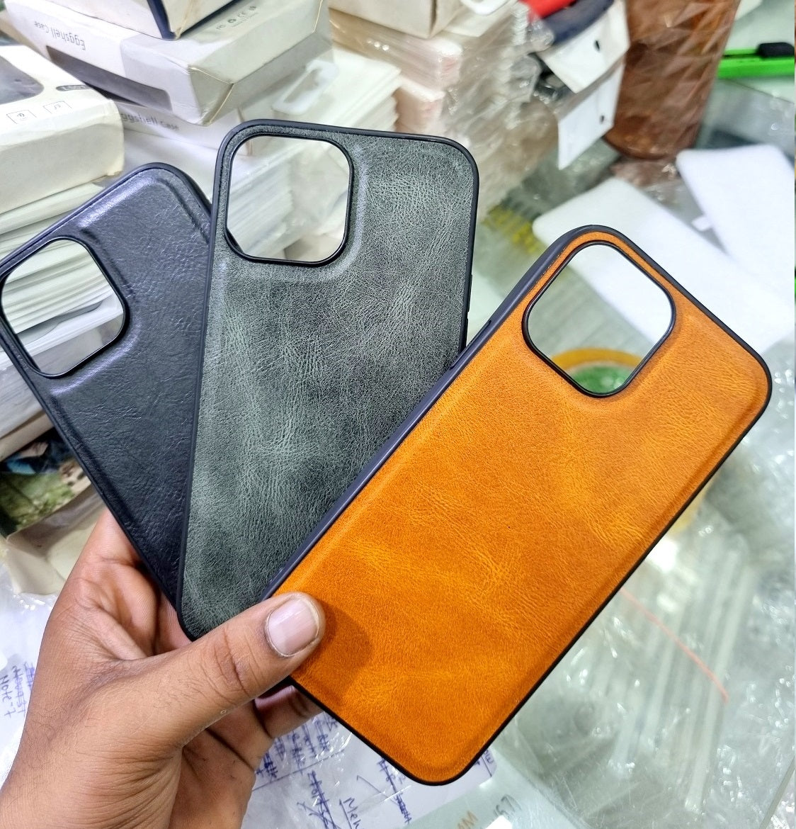 iPhone 13 Premium Leather Case with Soft Edges - Green