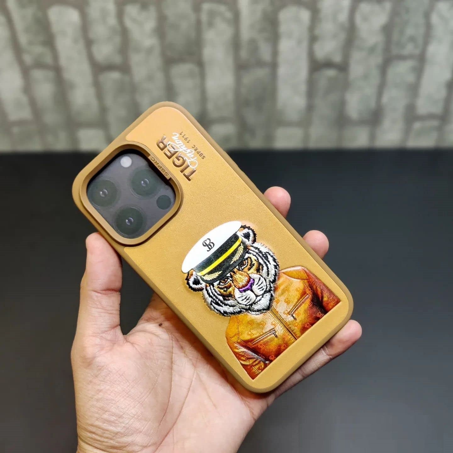 iPhone 14 Santa Barbara Polo Club Fashion Tiger Leather Case