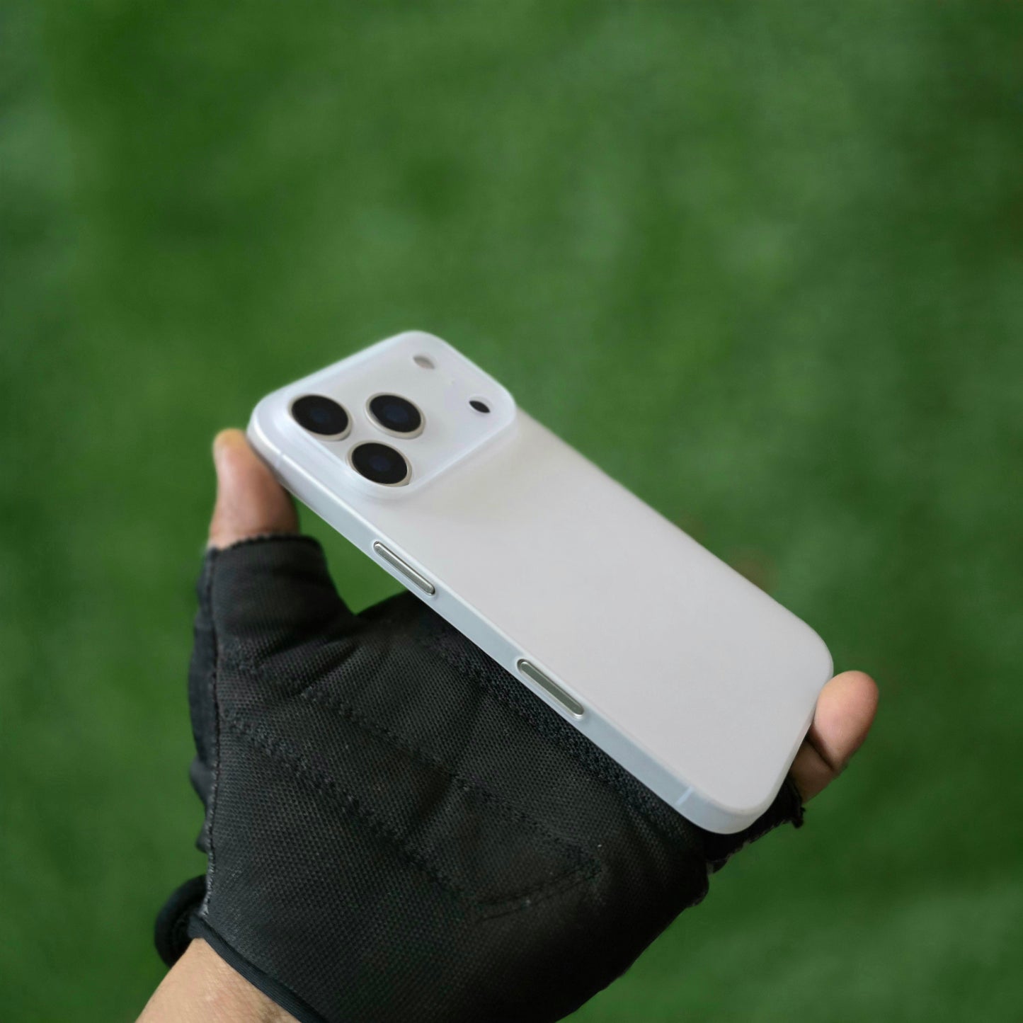 iPhone 17 Pro Max Ultra Thin KZDOO Air Skin Matte Frosted Back Cover - White
