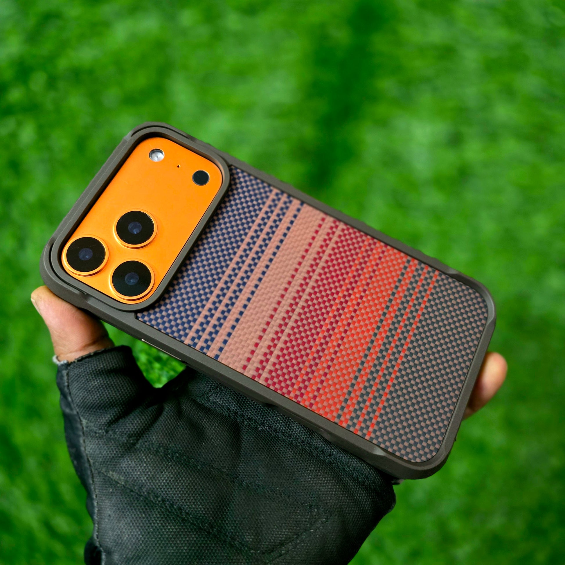 iPhone 17 Pro Aramid Carbon Fiber Texture 0.8mm Thin Cover with Magsafe - Brown