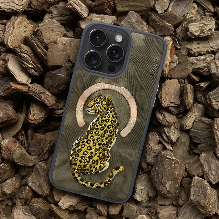 iPhone 15 Nimmy Fantasy Leopard Magsafe Case