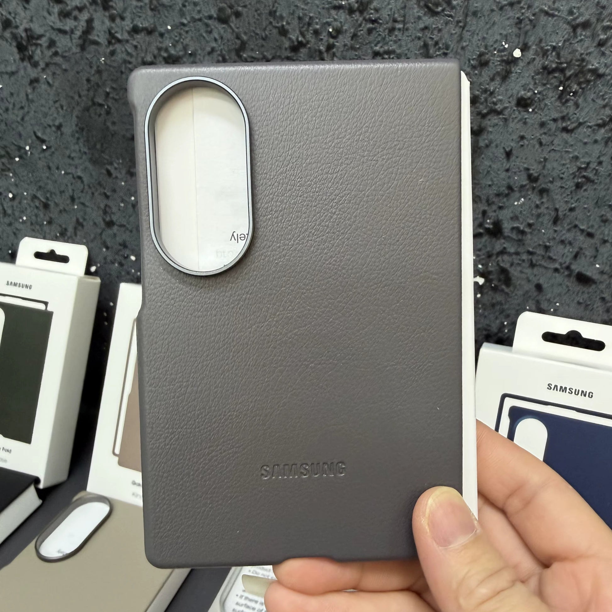 Samsung Z Fold8 Leather Case, Kindsuit Slim Leather Back Cover - Black