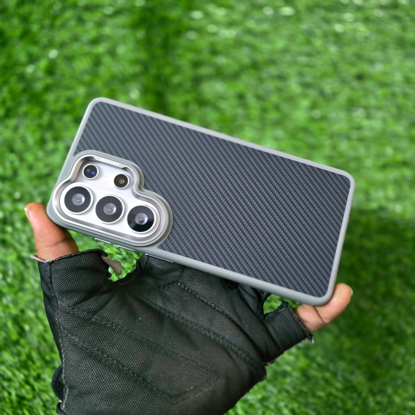 Samsung Galaxy S26 Ultra Carbon Cover, Slim Fit Carbon Fiber Texture Side Soft with Magsafe - Grey