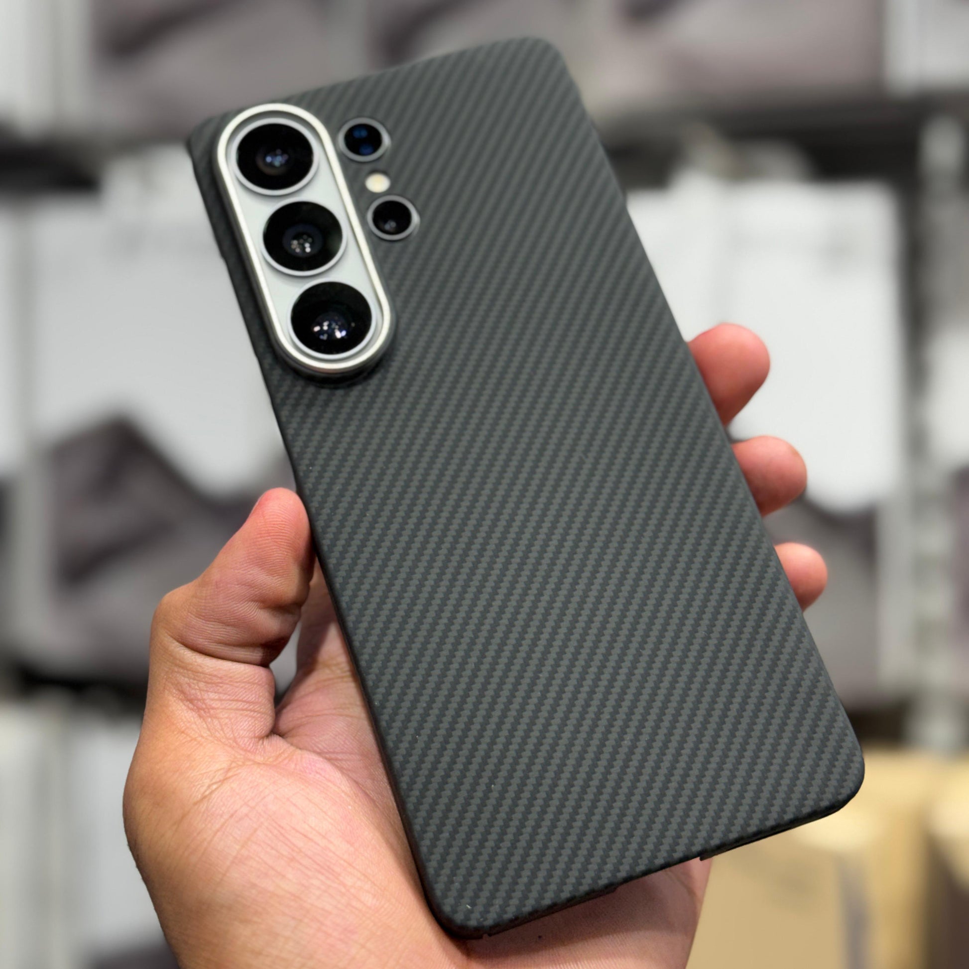 ELEFCASES Samsung S26 Ultra Carbon fiber cover with masgafe (1)