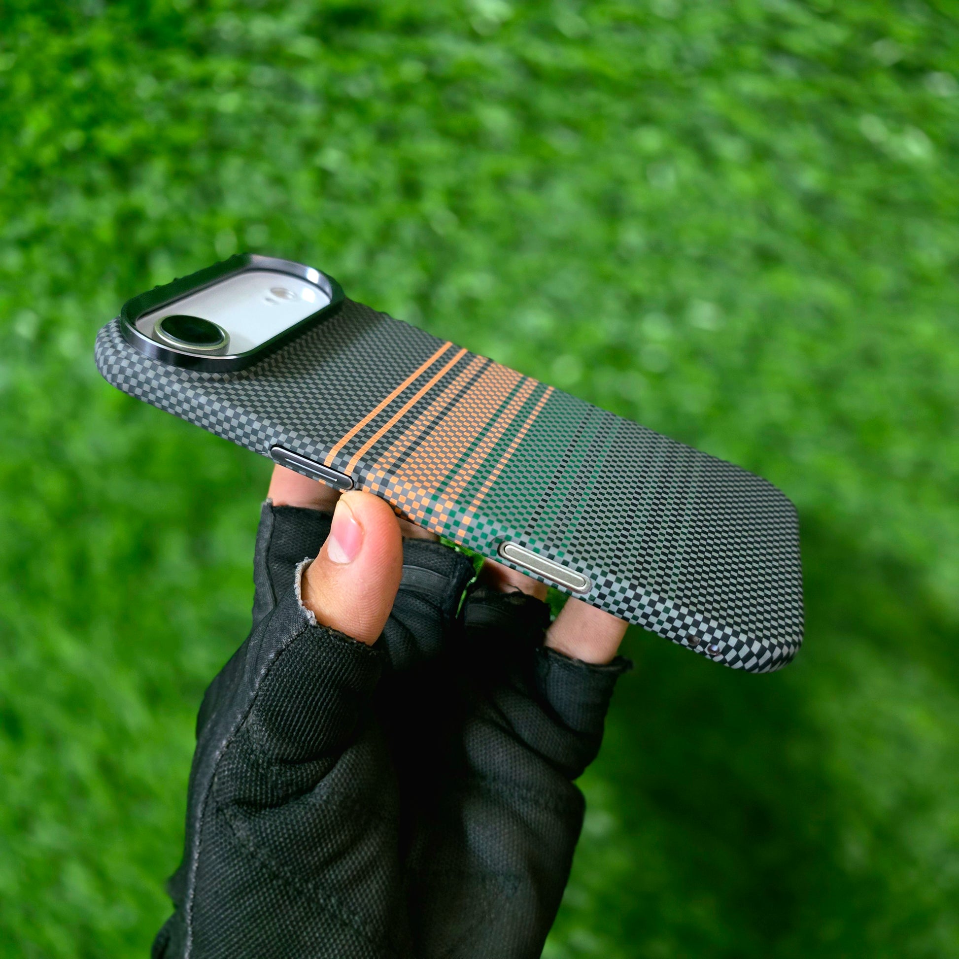 iPhone 17 Air Aramid Carbon Fiber Texture 0.8mm Thin Cover with Magsafe - Green