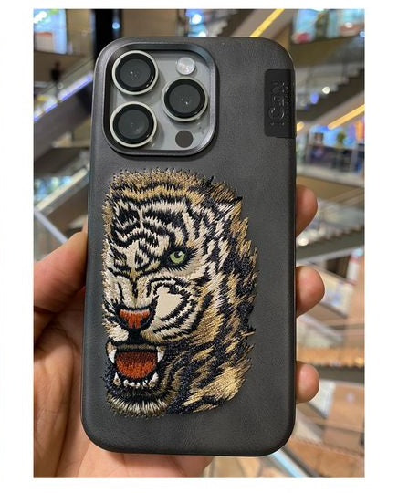 iPhone 15 3D Embroidery Animal Series Original Leather Case / Golden Tiger Face