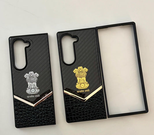 Samsung Galaxy Z Fold8 Ultra "Satyamev Jayate" Crock & Carbon Pattern Printed Logo Case
