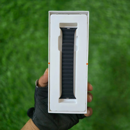 Silicone Magnetic Snap Both Sid Wearable Dual Shade Strap for iWatch (42-44-45-49 MM) - Wine/Black