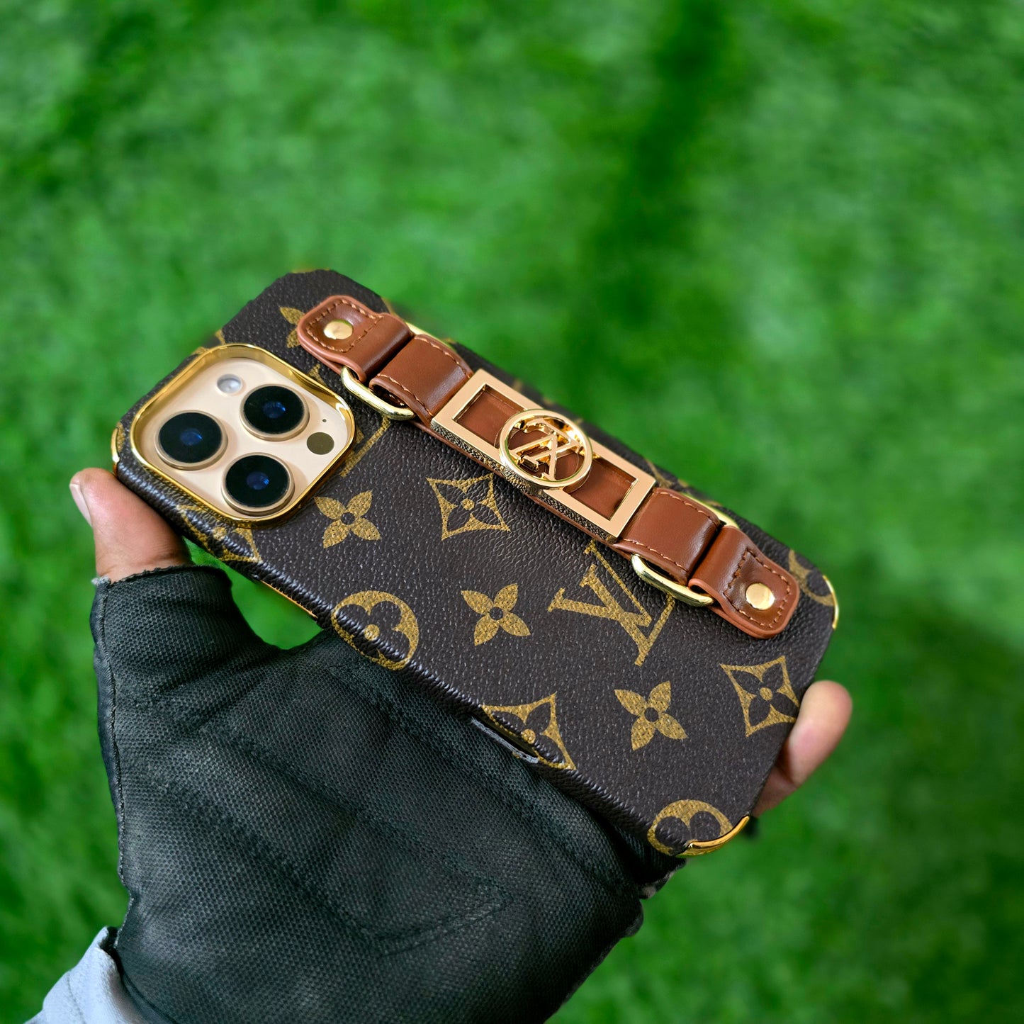 iPhone 16 Pro Max Luxurious Premium Louis Vuitton Leather Case with Belt - Brown