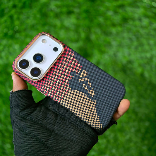 iPhone 17 Pro Max Aramid Carbon Fiber "Mountain Climber" Texture 0.8mm Thin Cover with Magsafe - Red