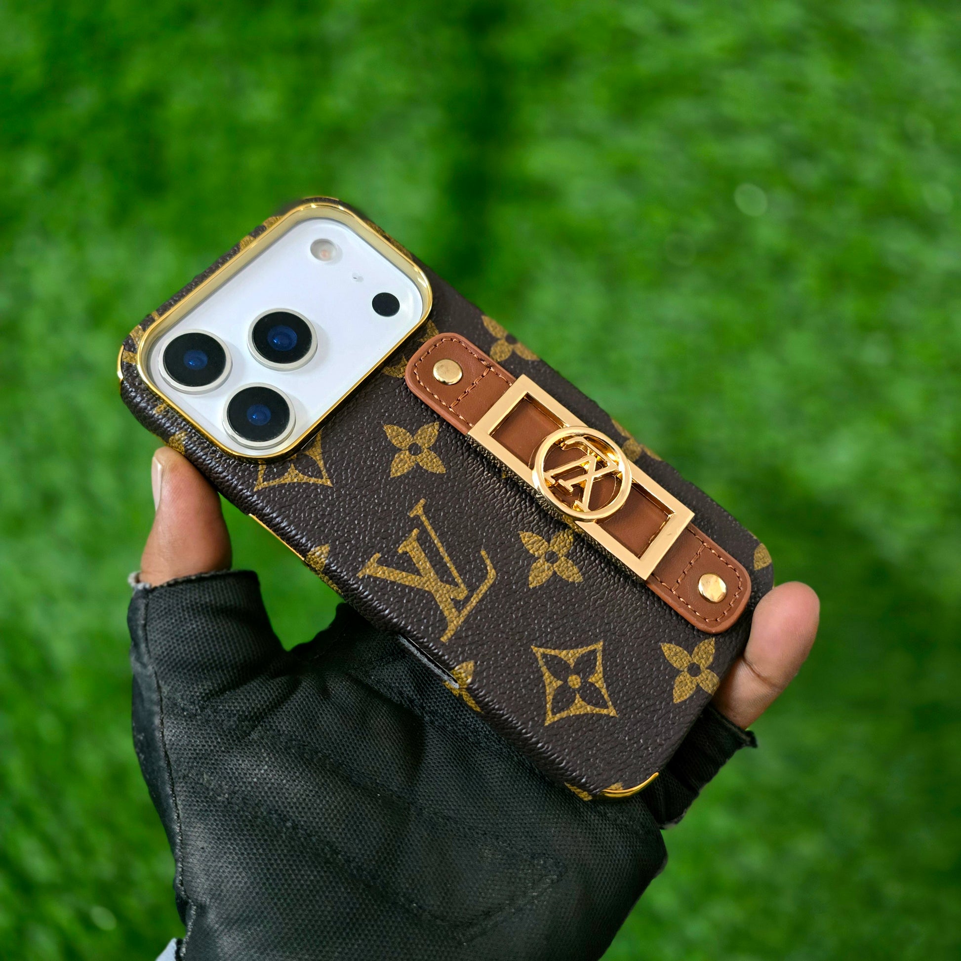 iPhone 17 Pro Max Luxurious Premium Louis Vuitton Leather Case with Belt - Brown