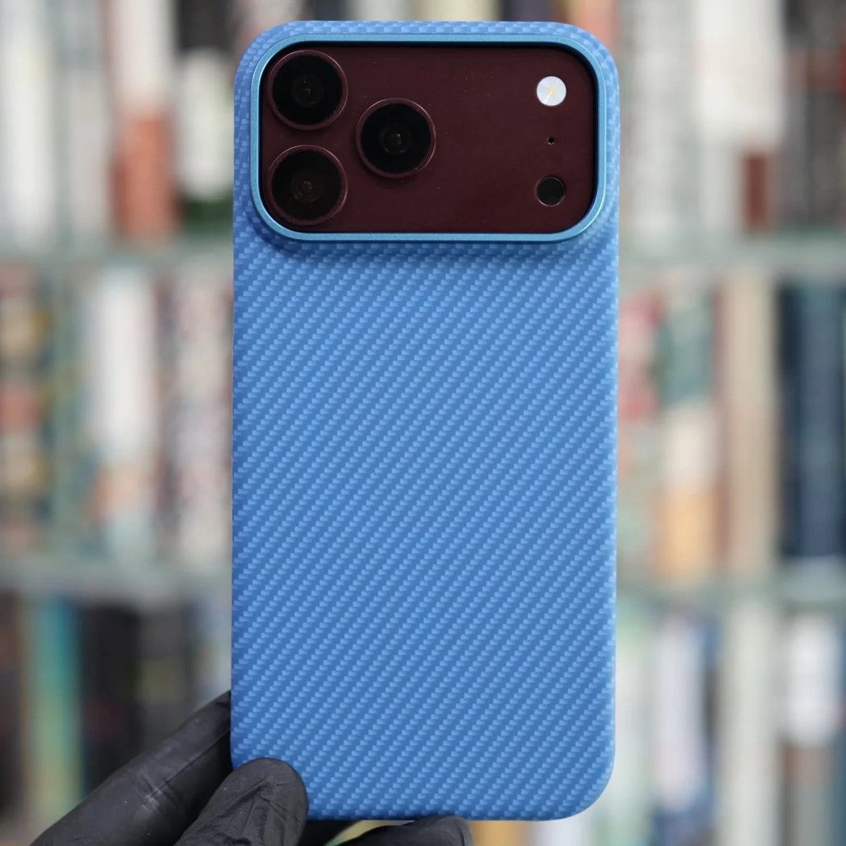 iPhone 18 Pro Carbon Case, 600D Carbon Fiber Texture Hard PC with Magsafe - blue