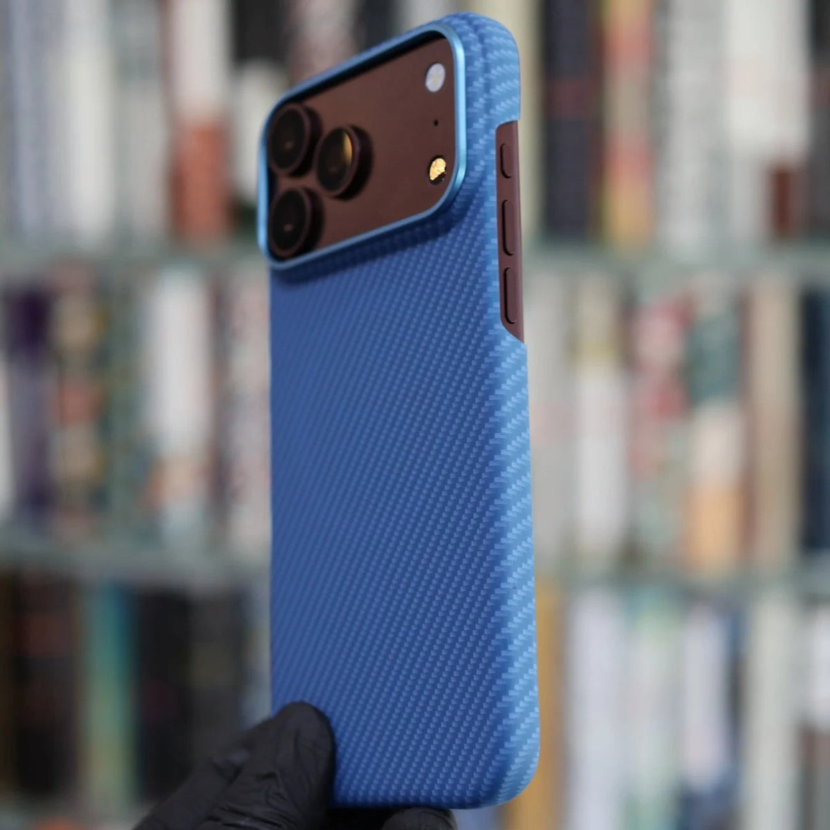 iPhone 18 Pro Carbon Case, 600D Carbon Fiber Texture Hard PC with Magsafe - blue