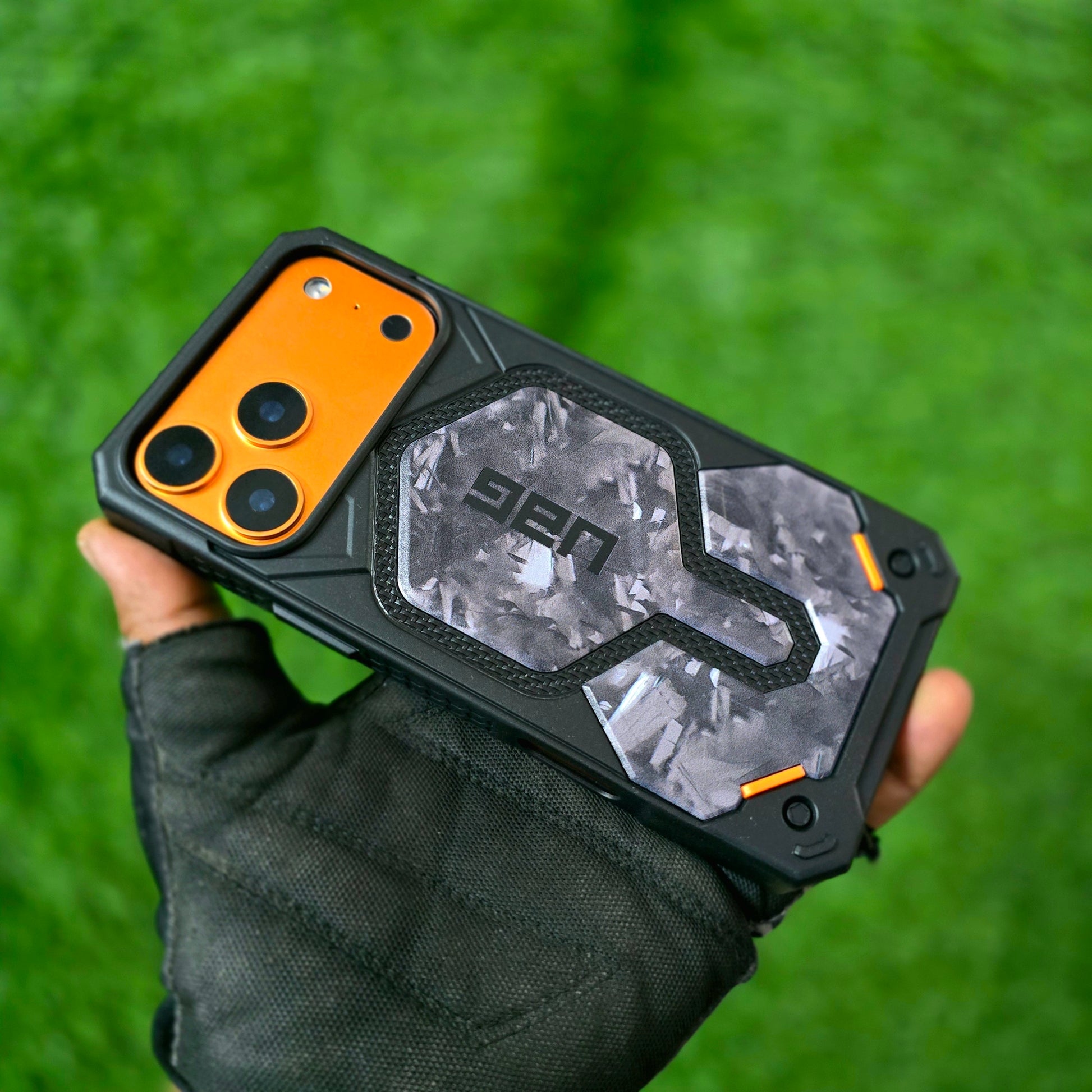 iPhone 17 Pro Max UAG Case, Monarch Pro Kevlar Series with Magsafe - ice Blue